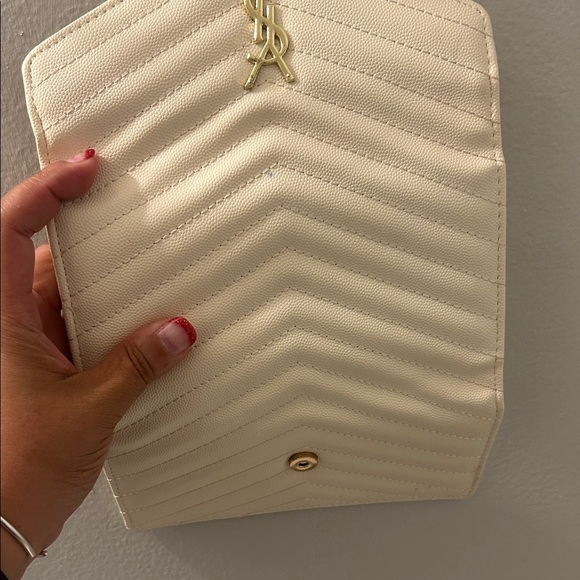 Yves Saint Laurent Ivory Quilted Wallet - Picture 4 of 5